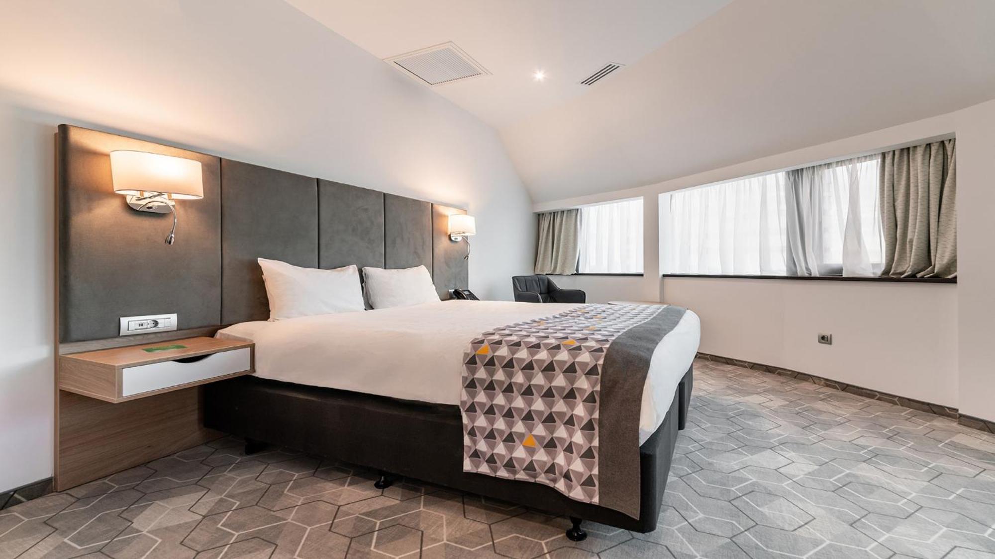Holiday Inn Bucharest - Times, An Ihg Hotel Exteriér fotografie